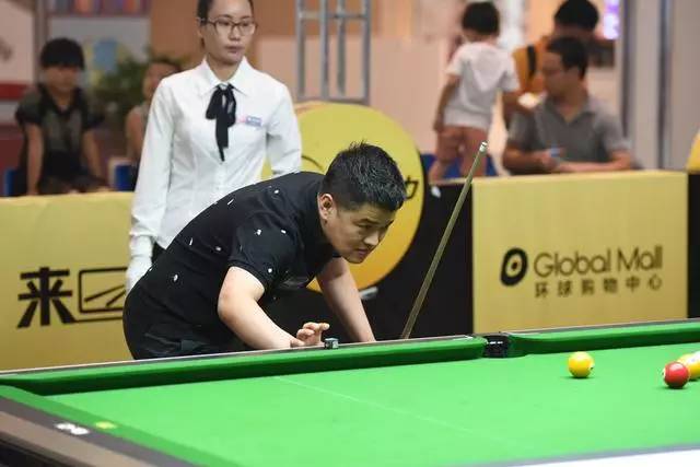 这位年轻的 这位年轻的