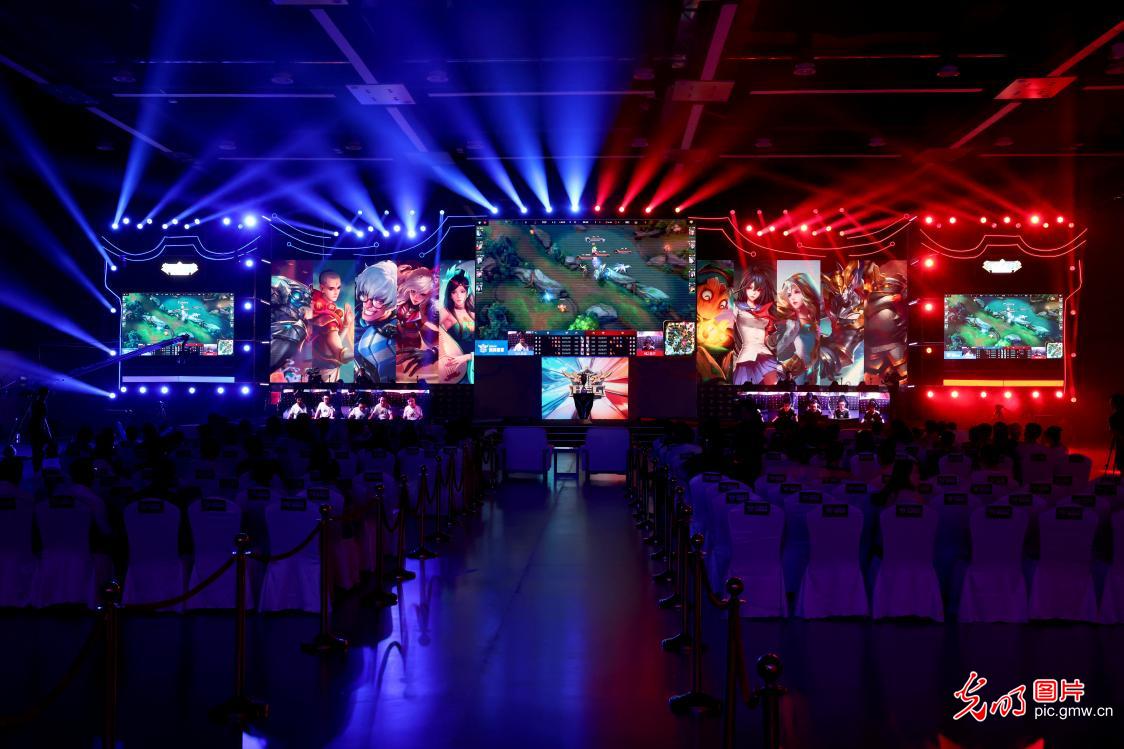 球员与俱乐 球员与俱乐