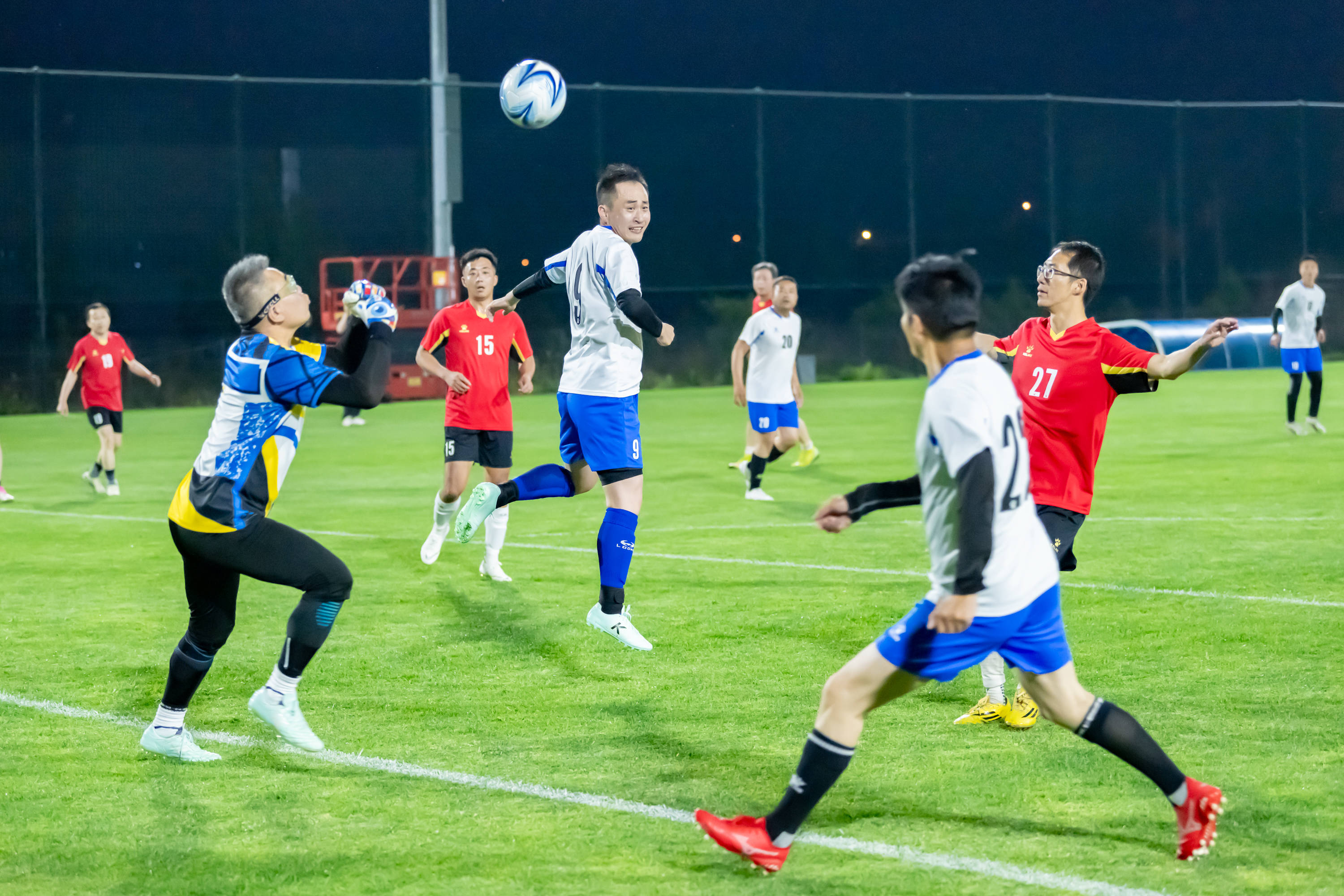 对更强对手 对更强对手